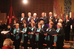 Adventskonzert der Singgemeinschaft Karlsfeld ein voller Erfolg