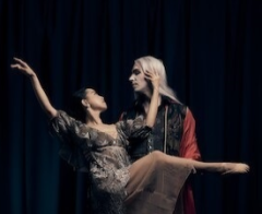„DRACULA“ - ein schaurig-romantisches Ballett „DRACULA“ - ein schaurig-romantisches Ballett